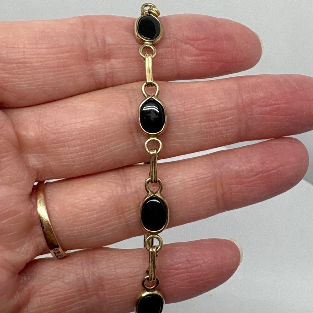 Carla 14K Gold Filled Black Onyx Oval Link Bracelet 7‎ Inch